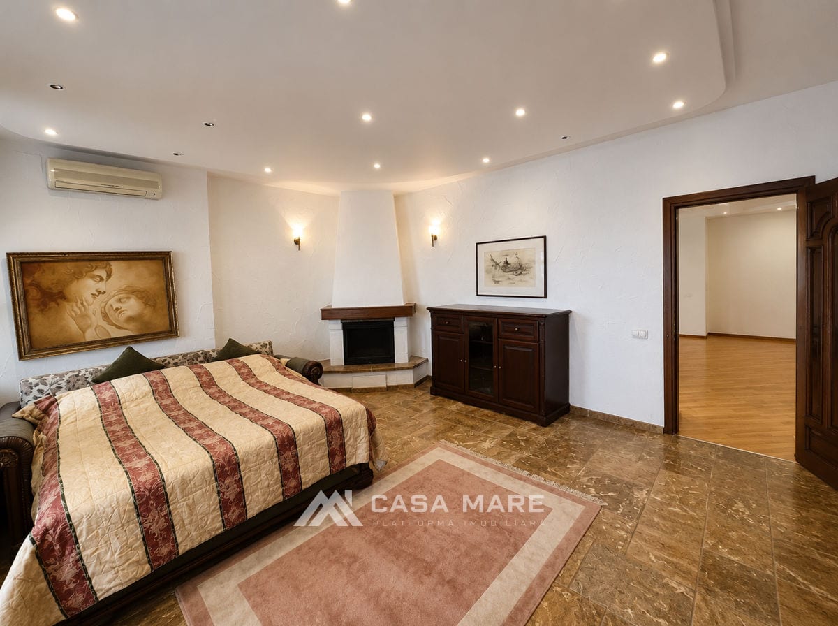 3-комнатная квартира, 250 м², Центр, Кишинёв 2