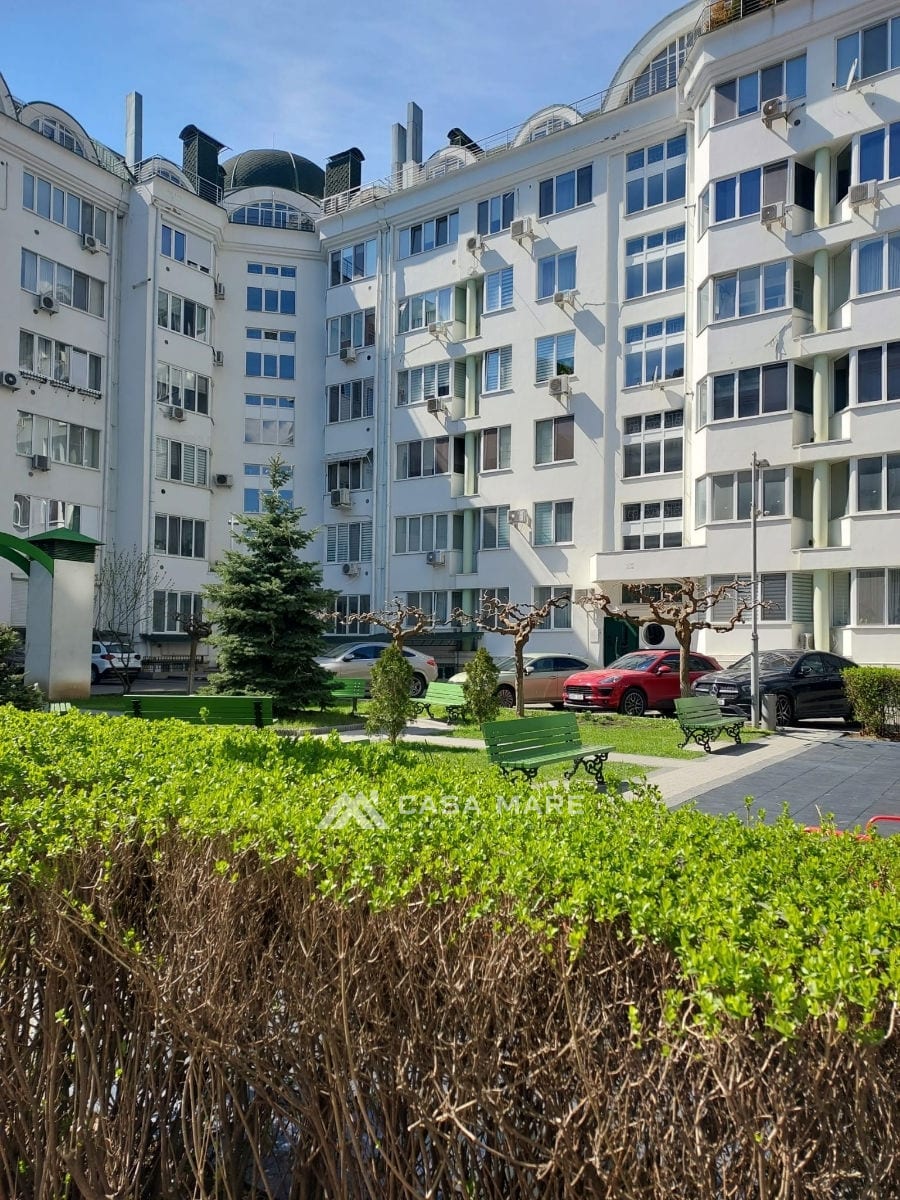Apartament cu 3 camere, 111 m², Râșcani, Chișinău 1