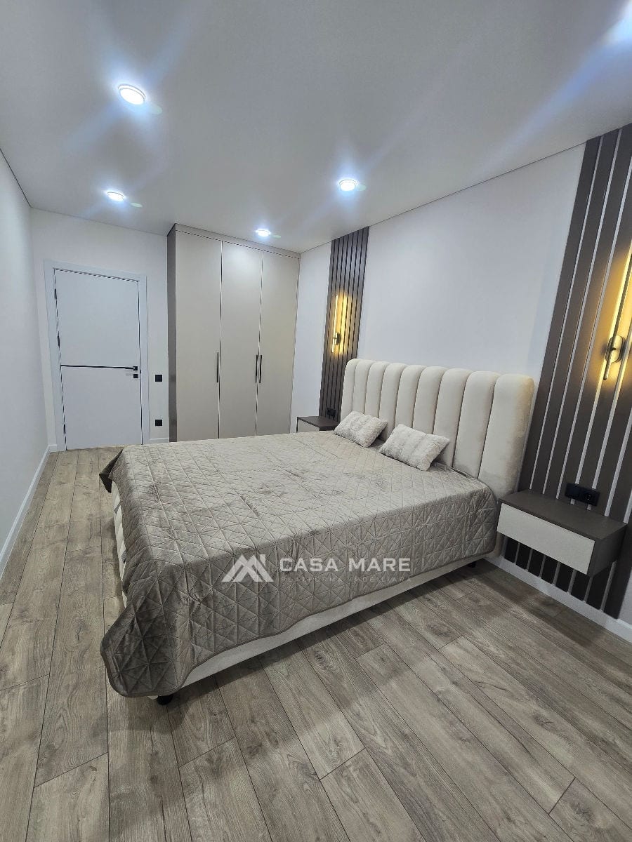 Apartament cu 2 camere, 69 m², Buiucani, Chișinău 1