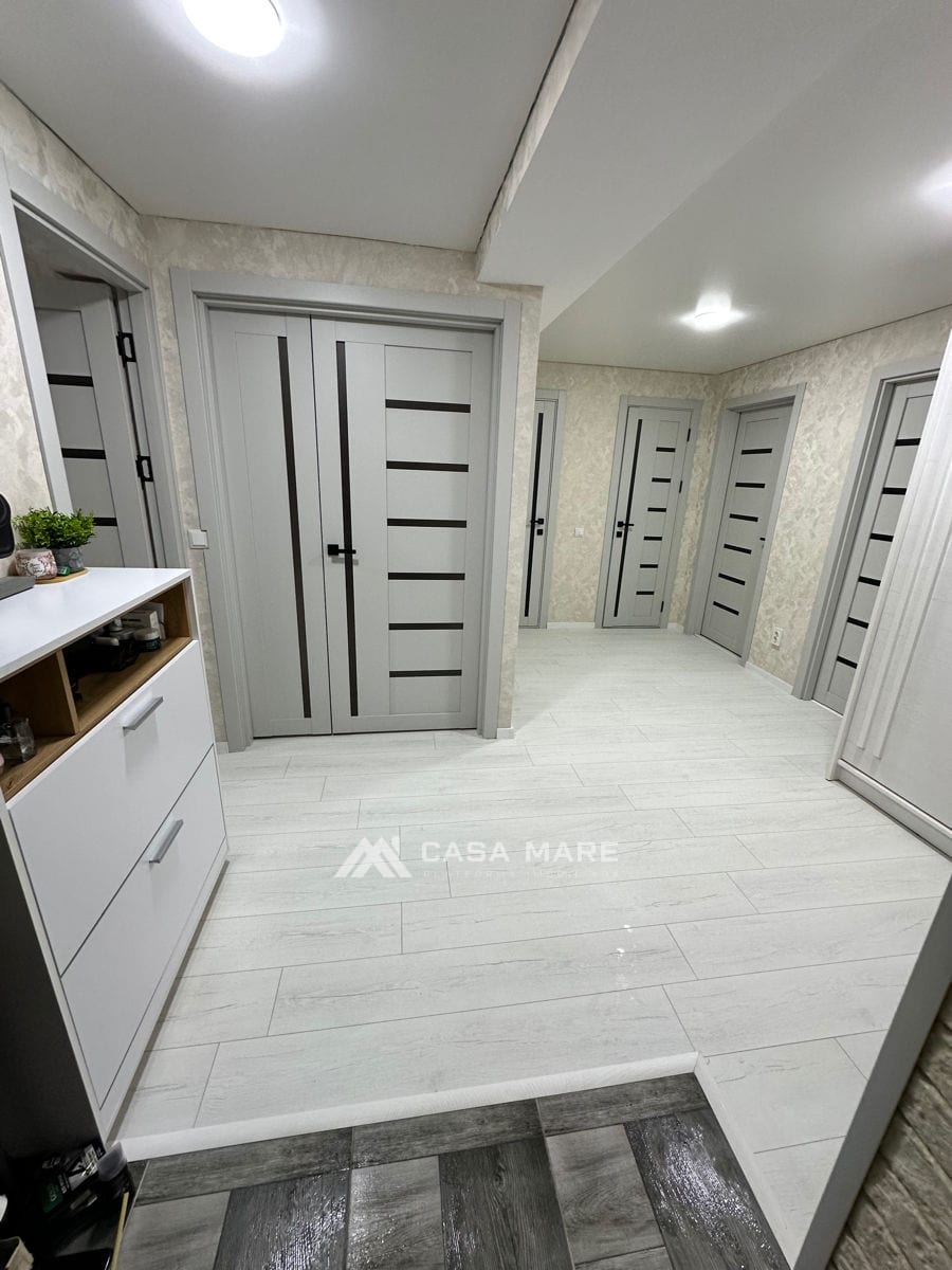 3-комнатная квартира, 67 м², Центр, Bălți 9