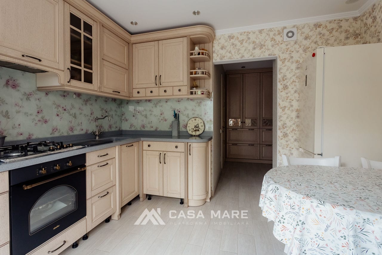 5-комнатная квартира, 126 м², Центр, Кишинёв 3