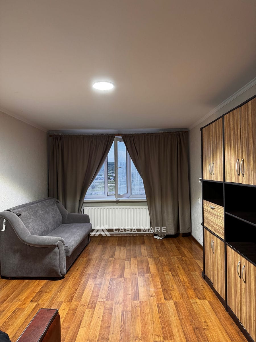 1-комнатная квартира, 40 м², Яловены 1