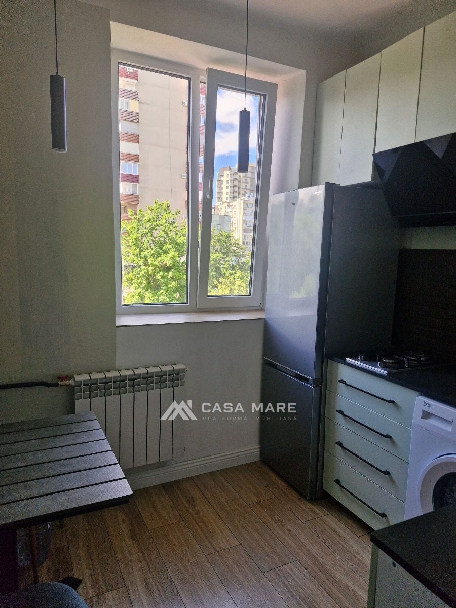 2-комнатная квартира, 40 м², Центр, Кишинёв 3