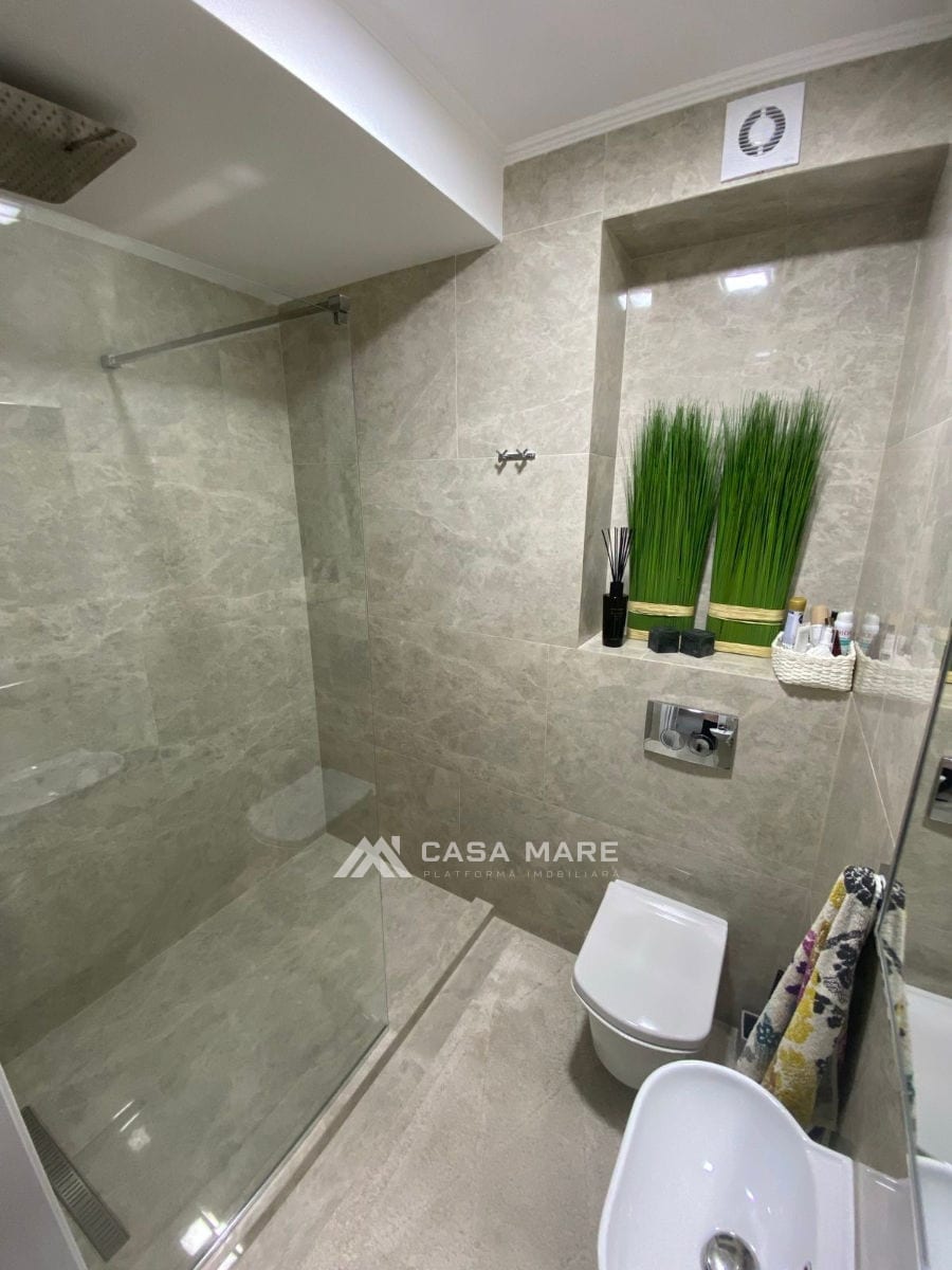 Apartament cu 4 camere, 121 m², Durlești 5