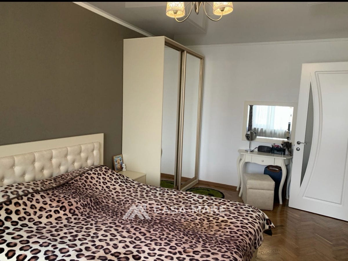 2-комнатная квартира, 48 м², Центр, Кишинёв 1