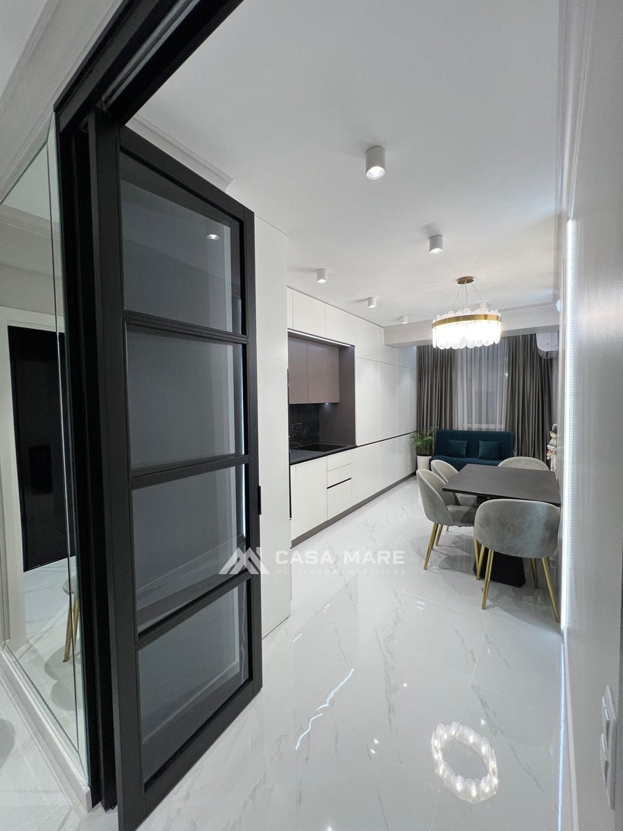 Apartament cu 2 camere, 74 m², Centru, Chișinău 3
