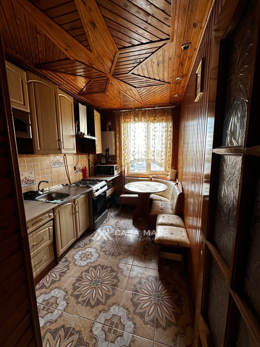 Apartament cu 3 camere, 64 m², Sîngerei 2