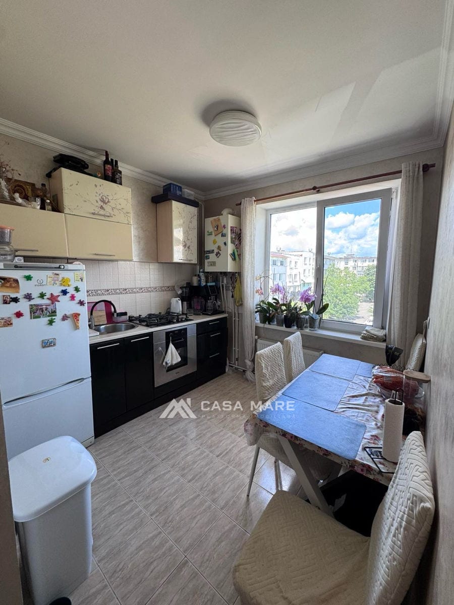 Apartament cu 2 camere, 48 m², Stăuceni 5