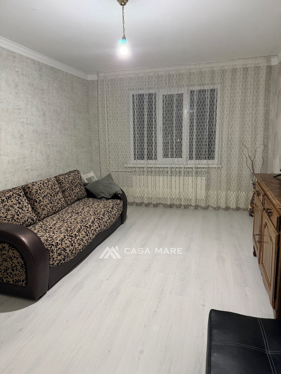 3-комнатная квартира, 72 м², 10 cartier, Bălți 3