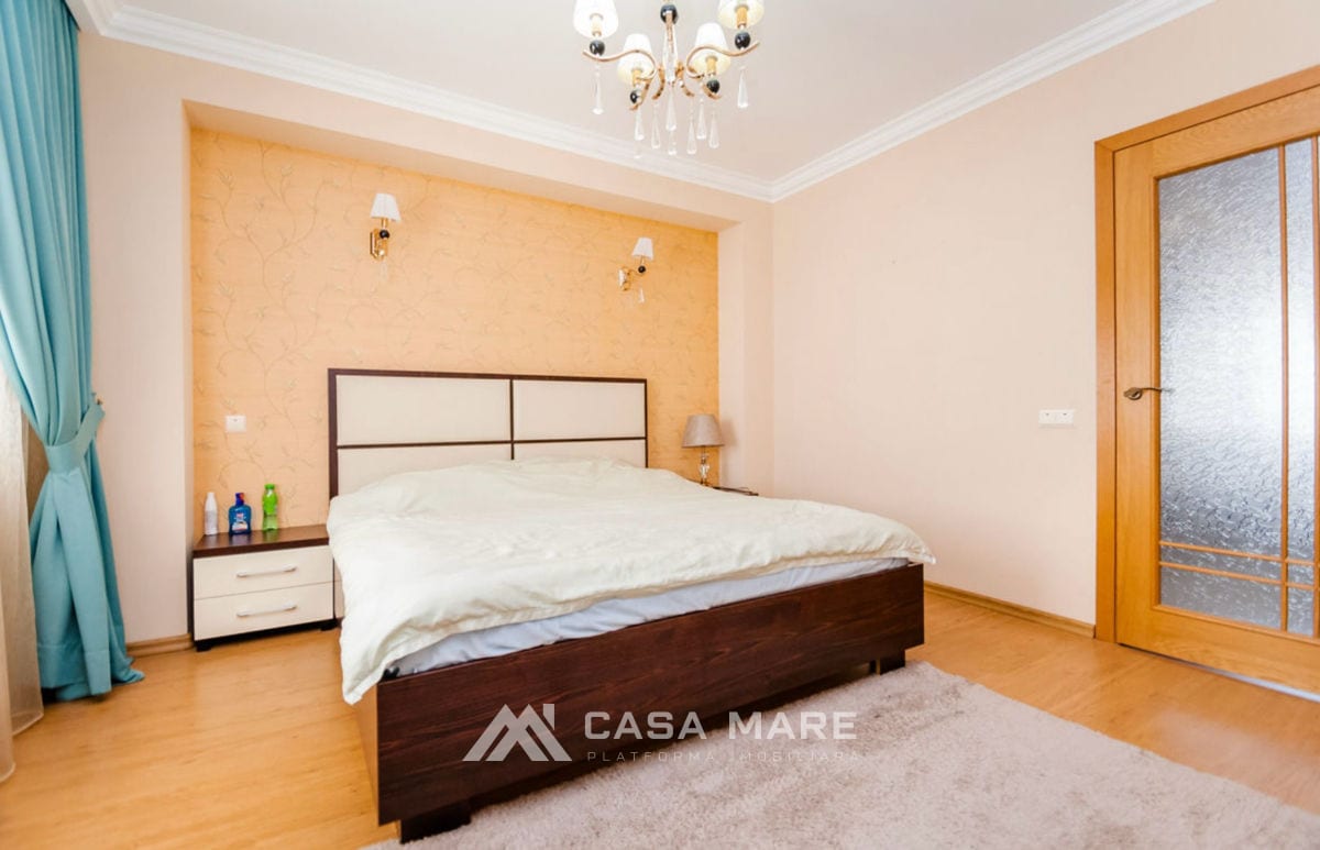 Casă cu 3 camere, 220 m², Durleşti 1