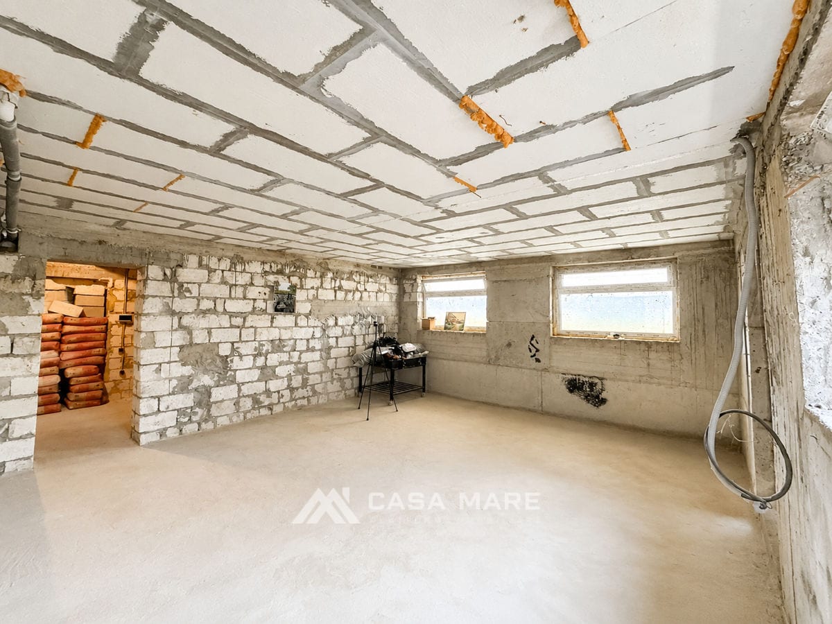 Коммерческое помещение, 127 м², Стэучены 7