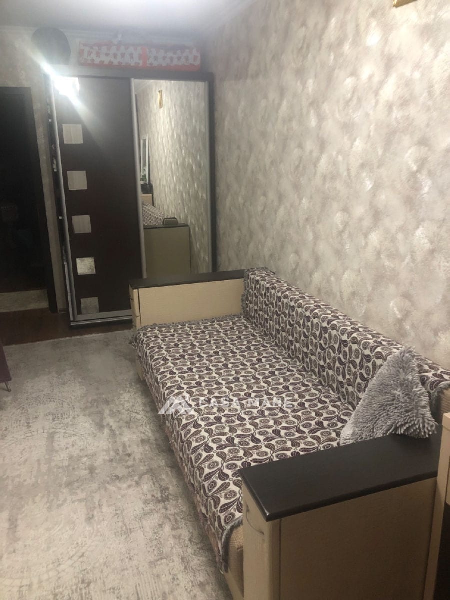 3-комнатная квартира, 60 м², 8 cartier, Bălți 3