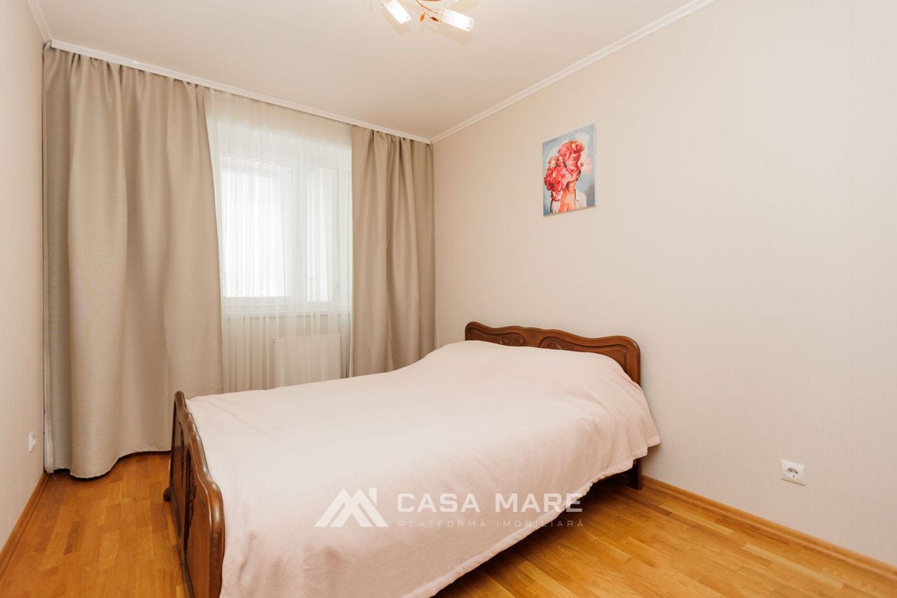 Apartament cu 2 camere, 59 m², Centru, Chișinău 2