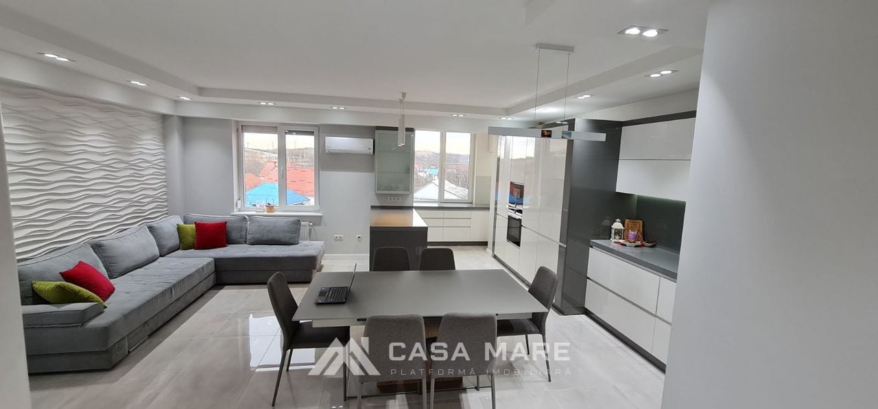 Apartament cu 3 camere, 150 m², Chișinău 1