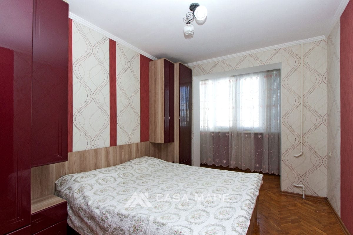 3-комнатная квартира, 78 м², Центр, Кишинёв 1