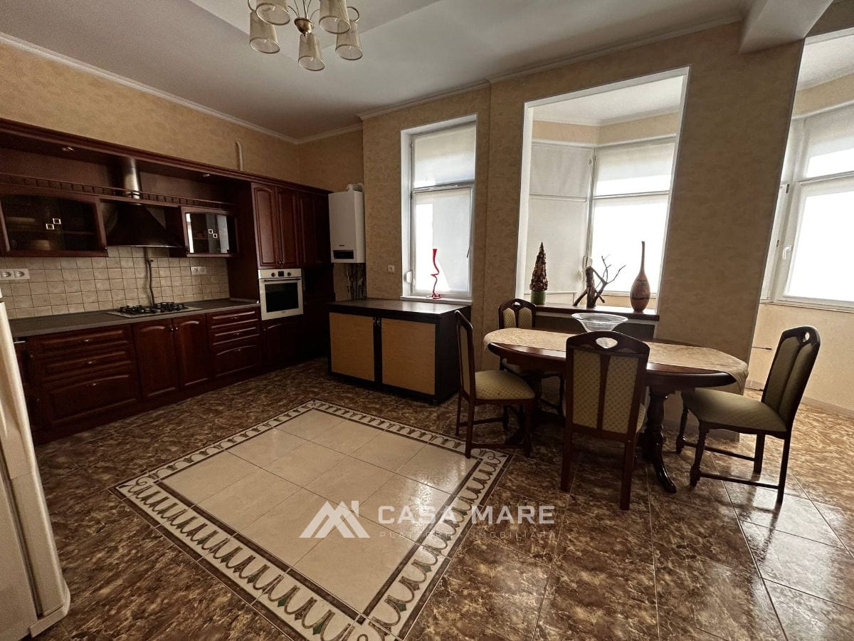3-комнатная квартира, 125 м², Центр, Кишинёв 5