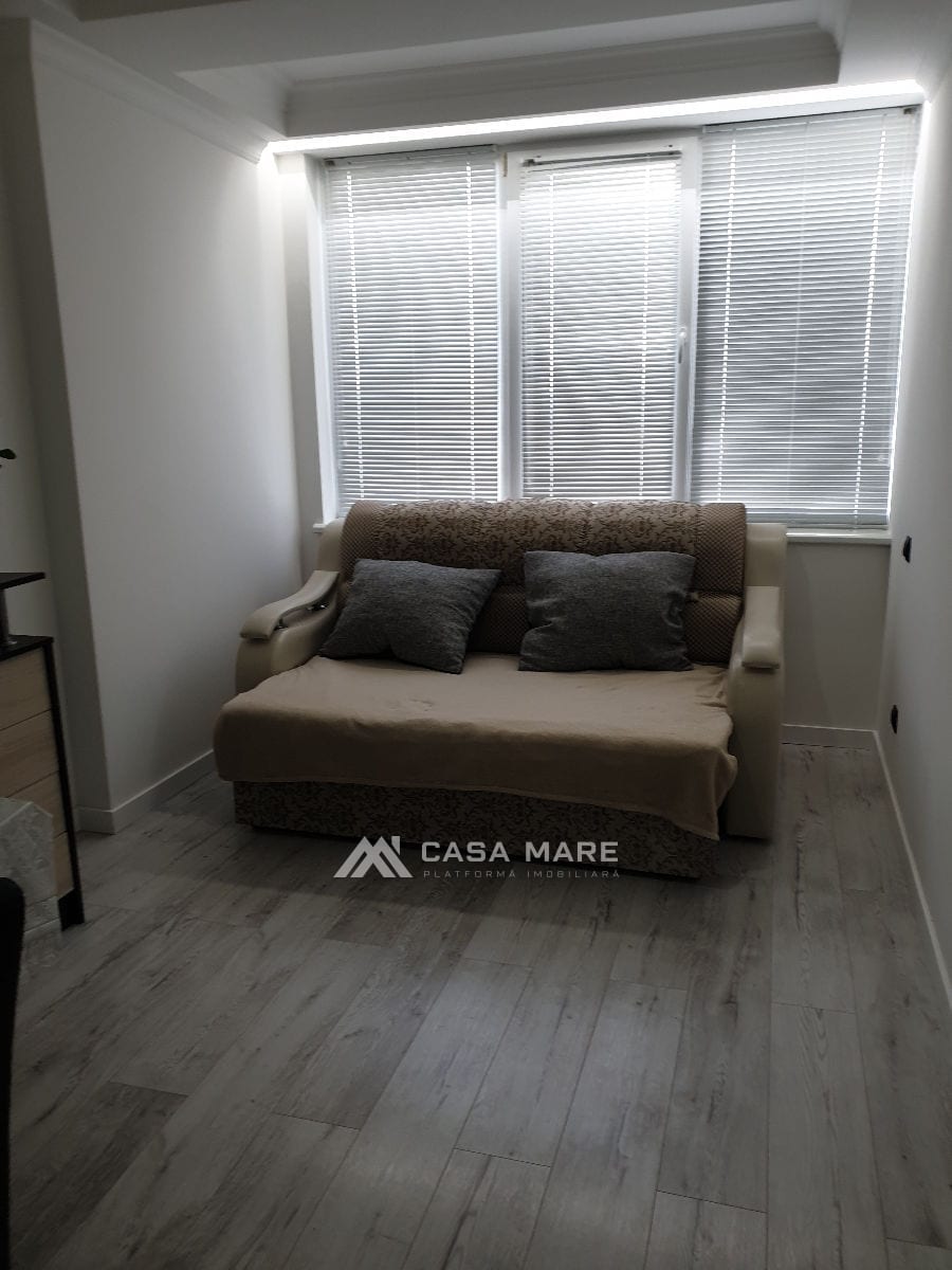 Apartament cu 2 camere, 53 m², Centru, Chișinău 2
