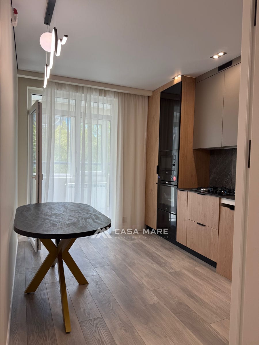 Apartament cu 2 camere, 72 m², Buiucani, Chișinău 2