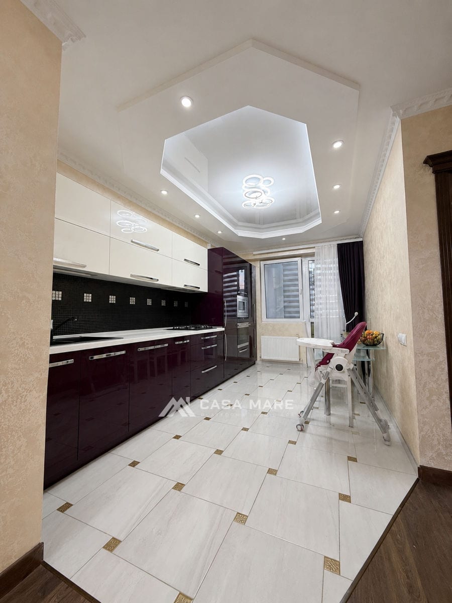 Apartament cu 2 camere, 70 m², Buiucani, Chișinău 1