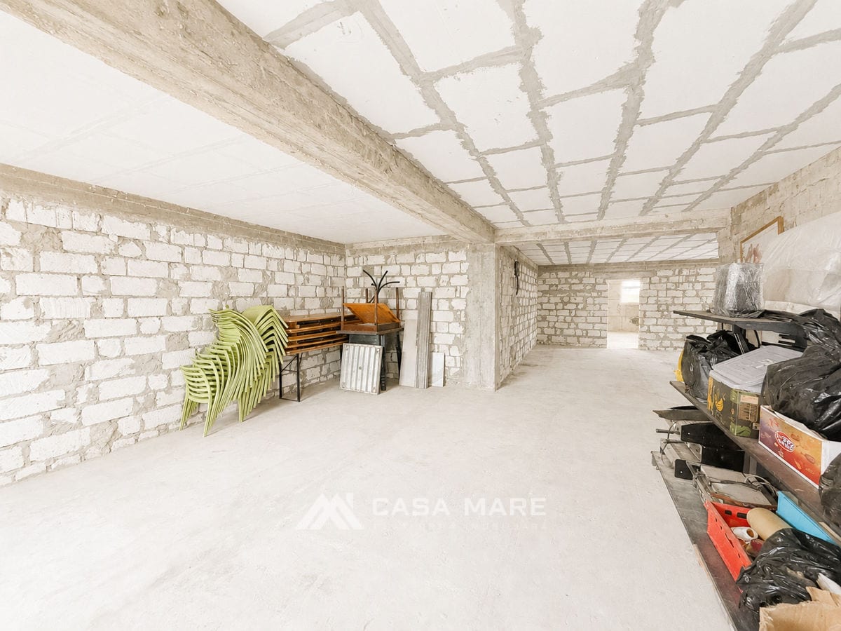 Коммерческое помещение, 127 м², Стэучены 8