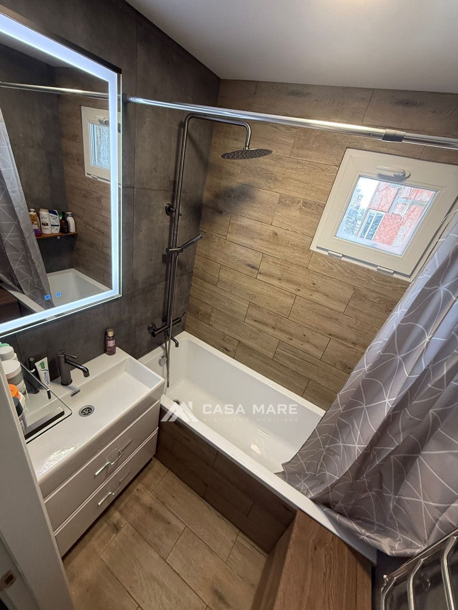 3-комнатная квартира, 90 м², Дрокия 7