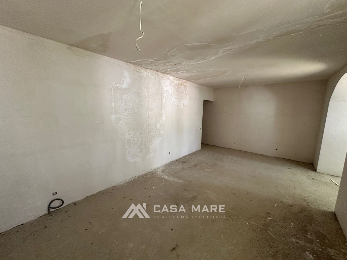 Apartament cu 2 camere, 78 m², Călăraşi 10