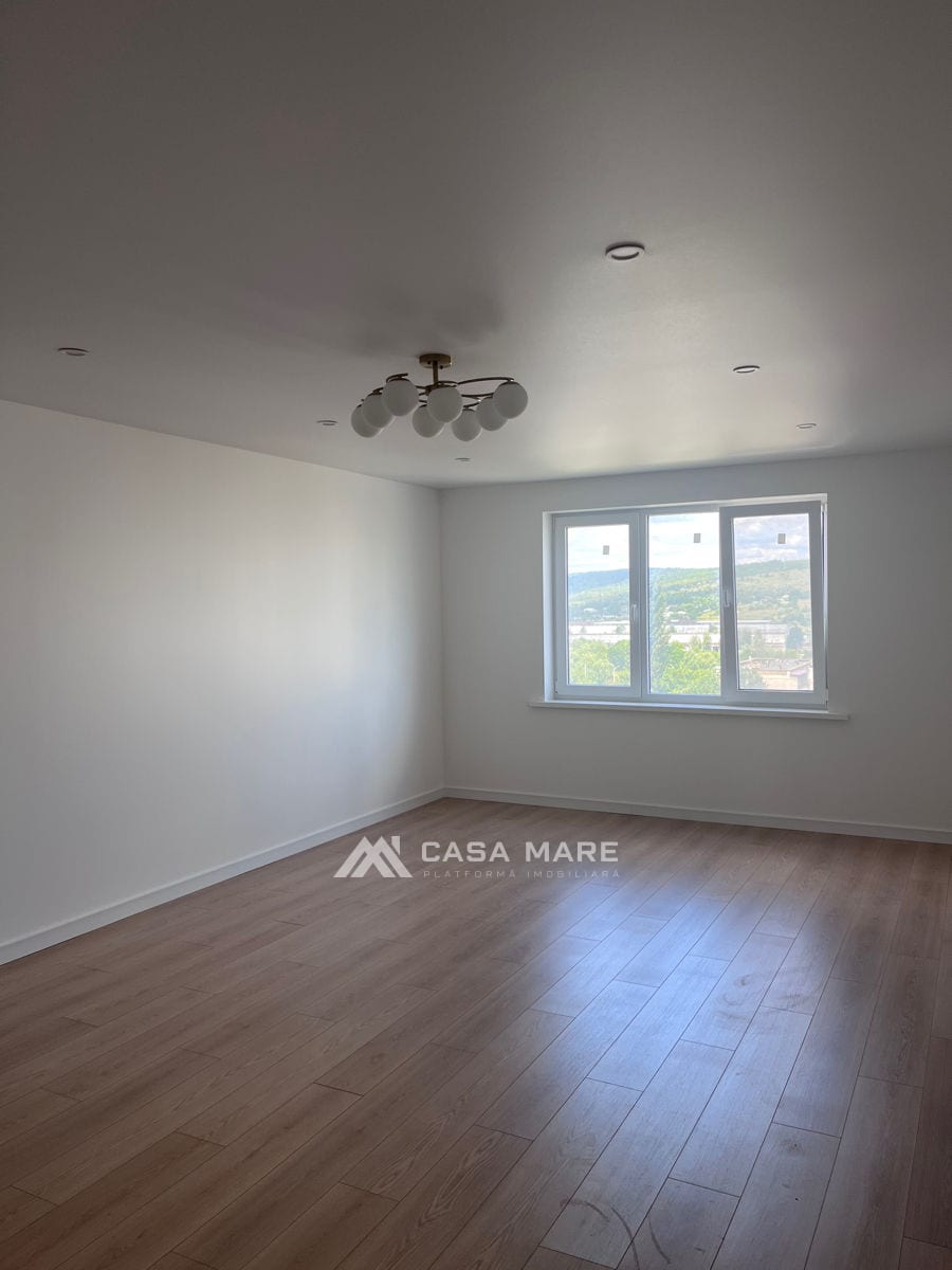 Apartament cu 3 camere, 67 m², Strășeni 1
