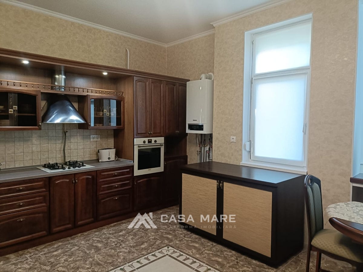 3-комнатная квартира, 125 м², Центр, Кишинёв 6