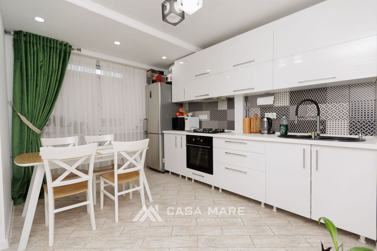 3-комнатная квартира, 70 м², Ботаника, Кишинёв 3