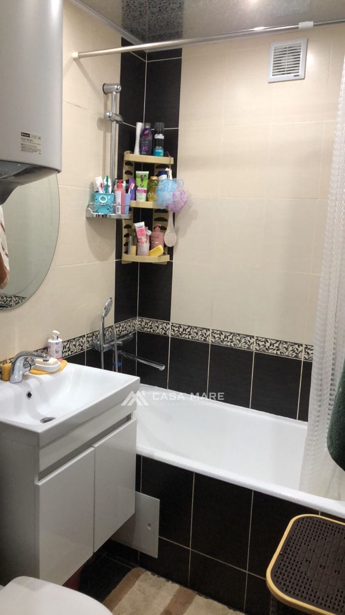 3-комнатная квартира, 60 м², 8 cartier, Bălți 6