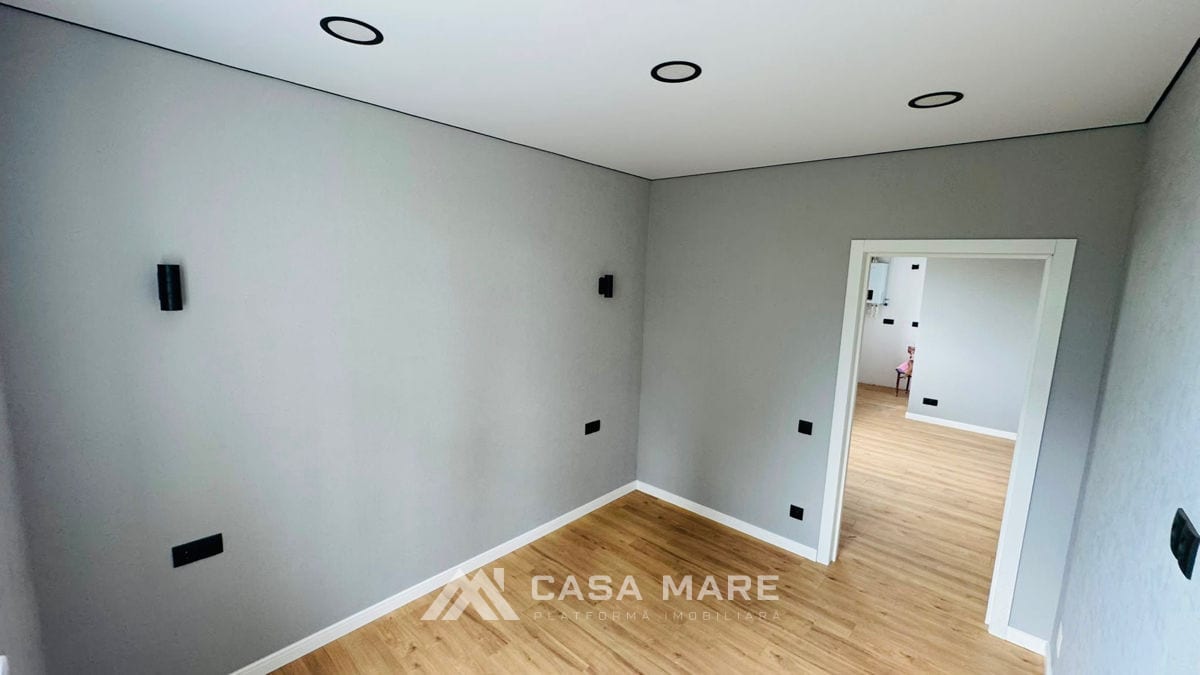 3-комнатная квартира, 48 м², Рышканы 3