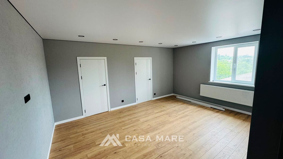 3-комнатная квартира, 48 м², Рышканы 10