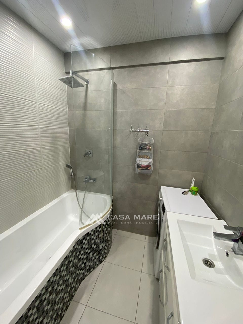 3-комнатная квартира, 98 м², Чеканы, Кишинёв 12