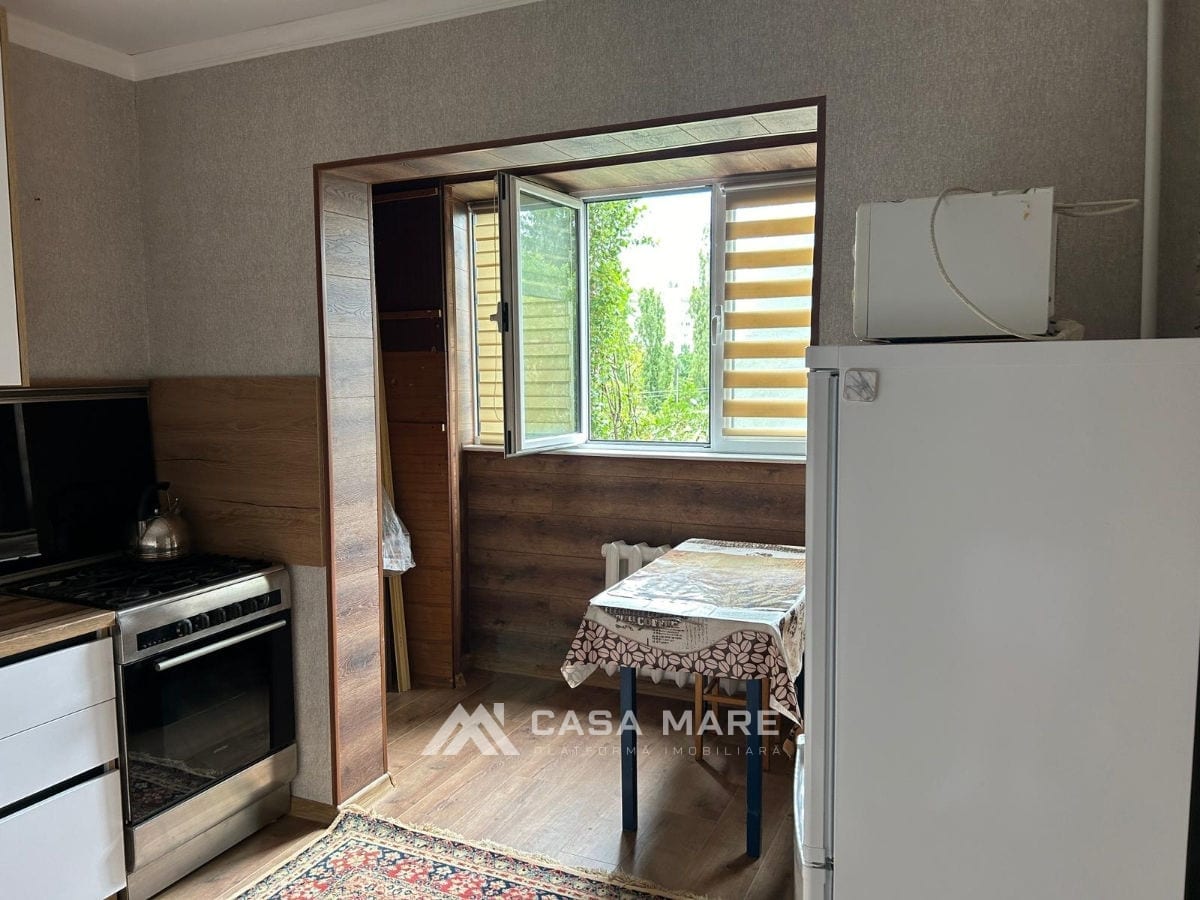 1-комнатная квартира, 38 м², 10 cartier, Bălți 3
