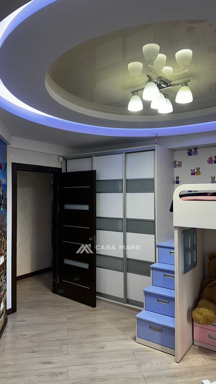 3-комнатная квартира, 95 м², Центр, Кишинёв 9