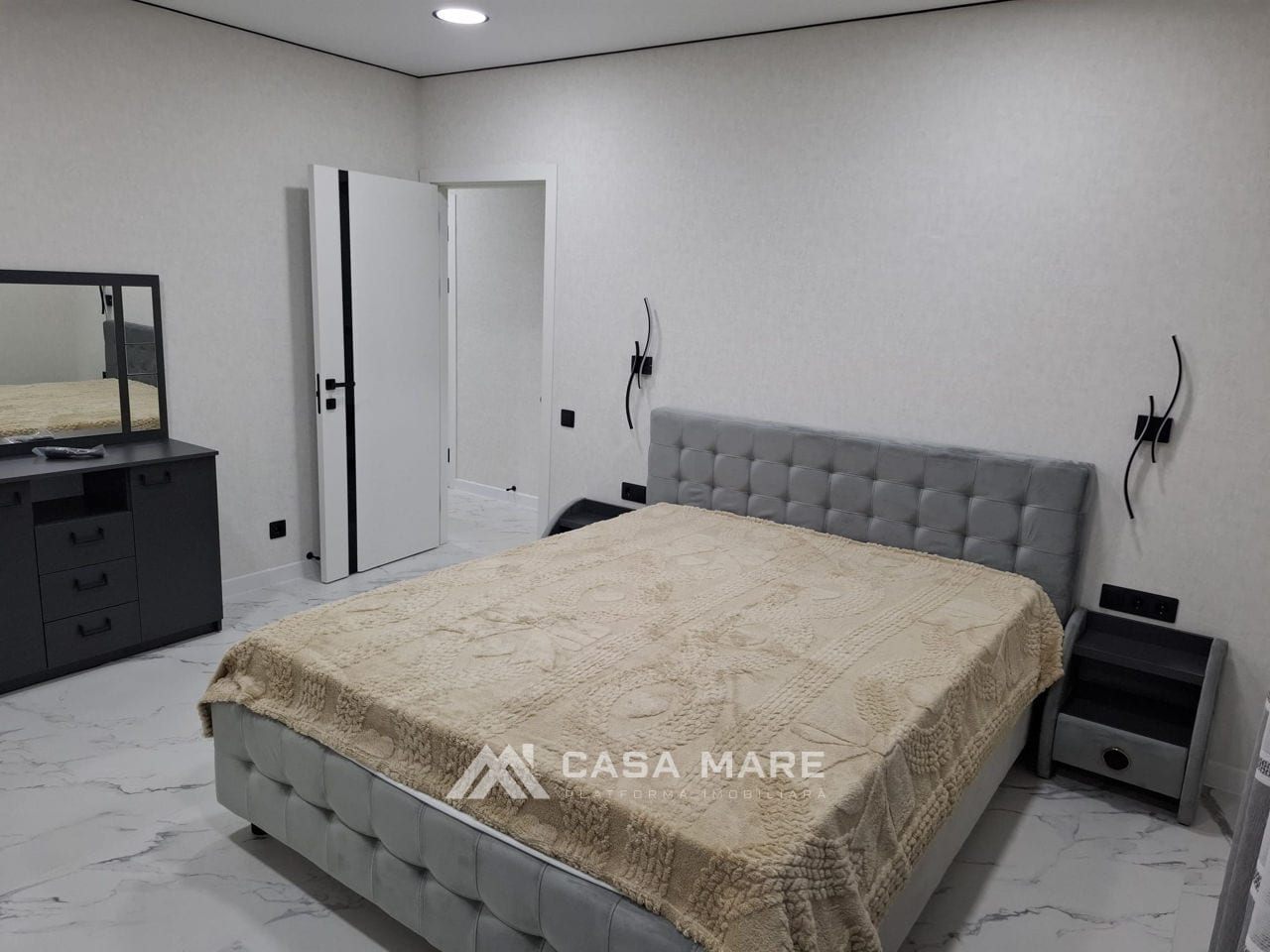Apartament cu 2 camere, 57 m², Orhei 1