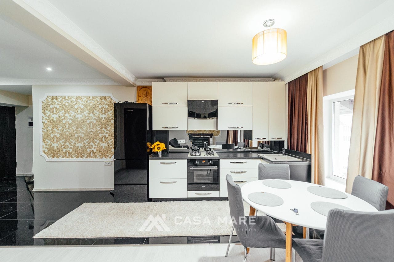 Apartament cu 2 camere, 75 m², Buiucani, Chișinău 1