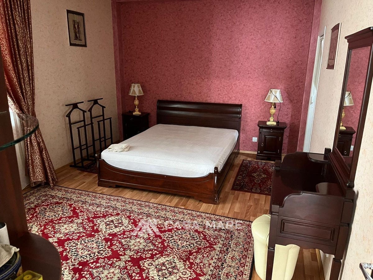 3-комнатная квартира, 115 м², Центр, Кишинёв 4
