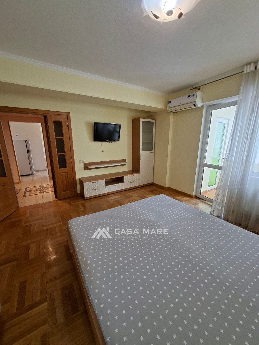 1-комнатная квартира, 48 м², Центр, Кишинёв 1