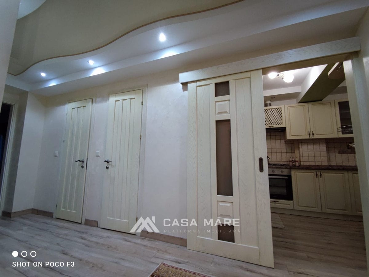 Apartament cu 2 camere, 76 m², Centru, Chișinău 1