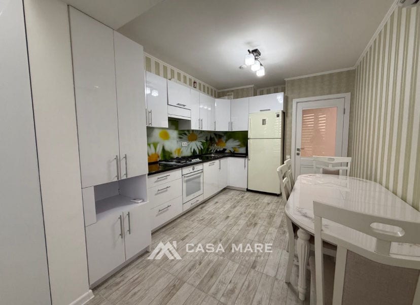 2-комнатная квартира, 45 м², Центр, Кишинёв 3