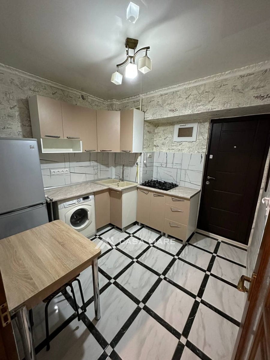 1-комнатная квартира, 30 м², Центр, Кишинёв 4