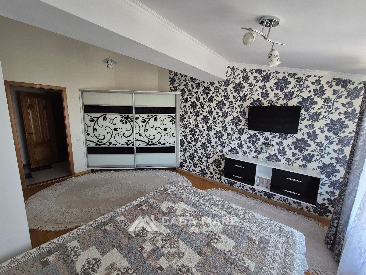 3-комнатная квартира, 109 м², Центр, Кишинёв 4