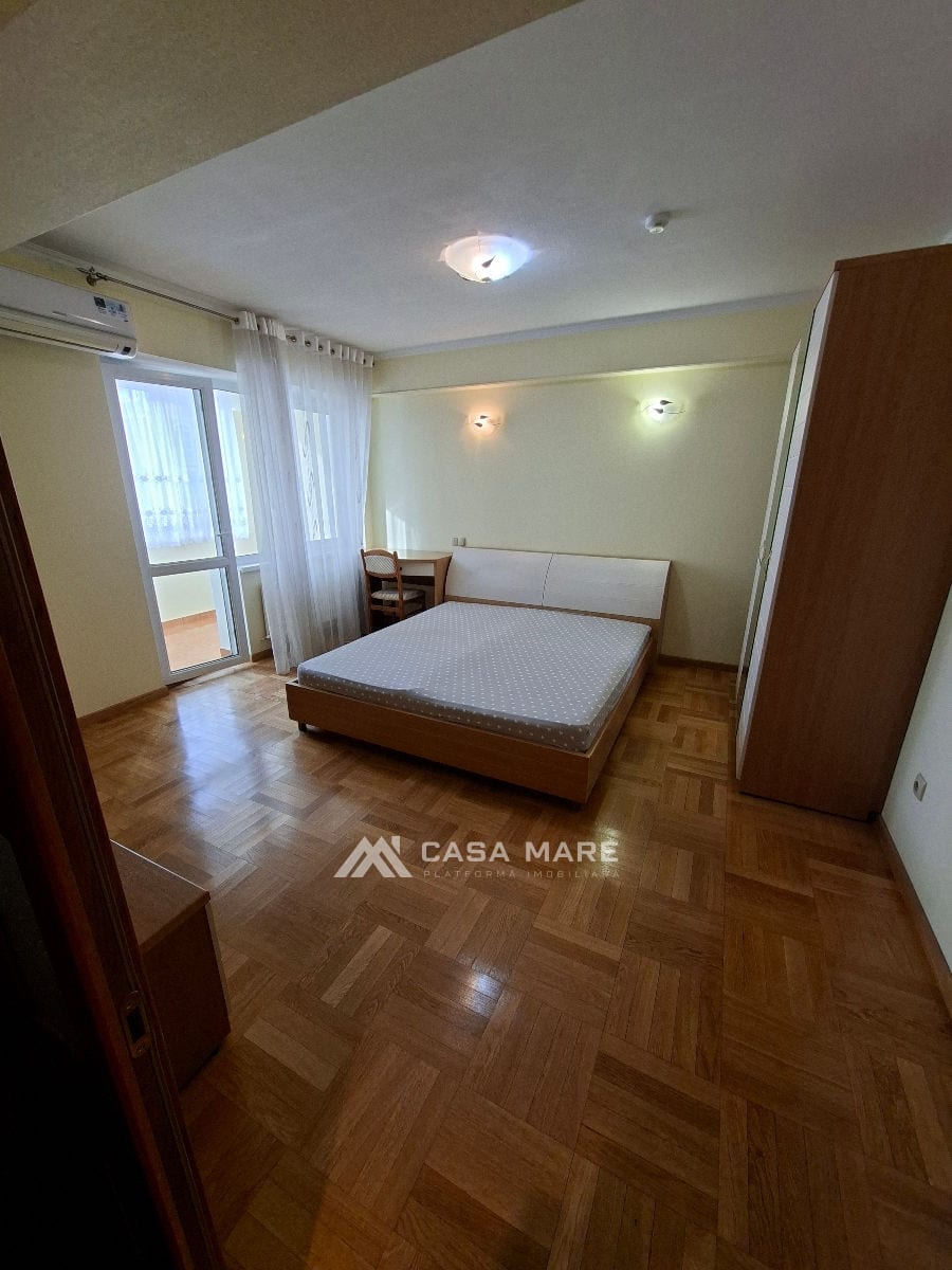 1-комнатная квартира, 48 м², Центр, Кишинёв 2