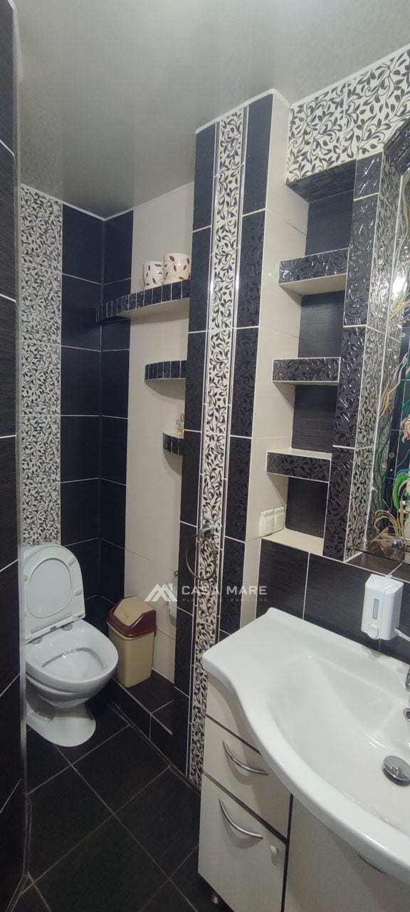 Apartament cu 2 camere, 60 m², Ialoveni 8