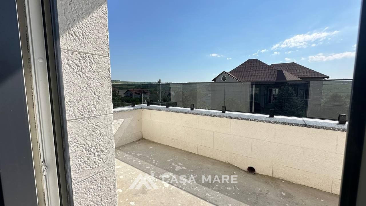 4-комнатная квартира, 131 м², Яловены 8