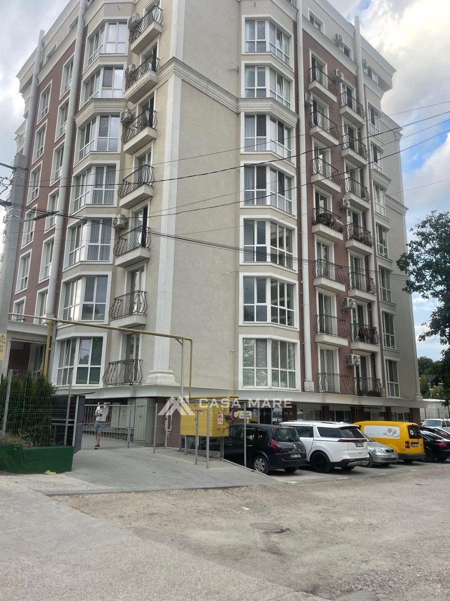 Apartament cu 3 camere, 92 m², Ialoveni 1