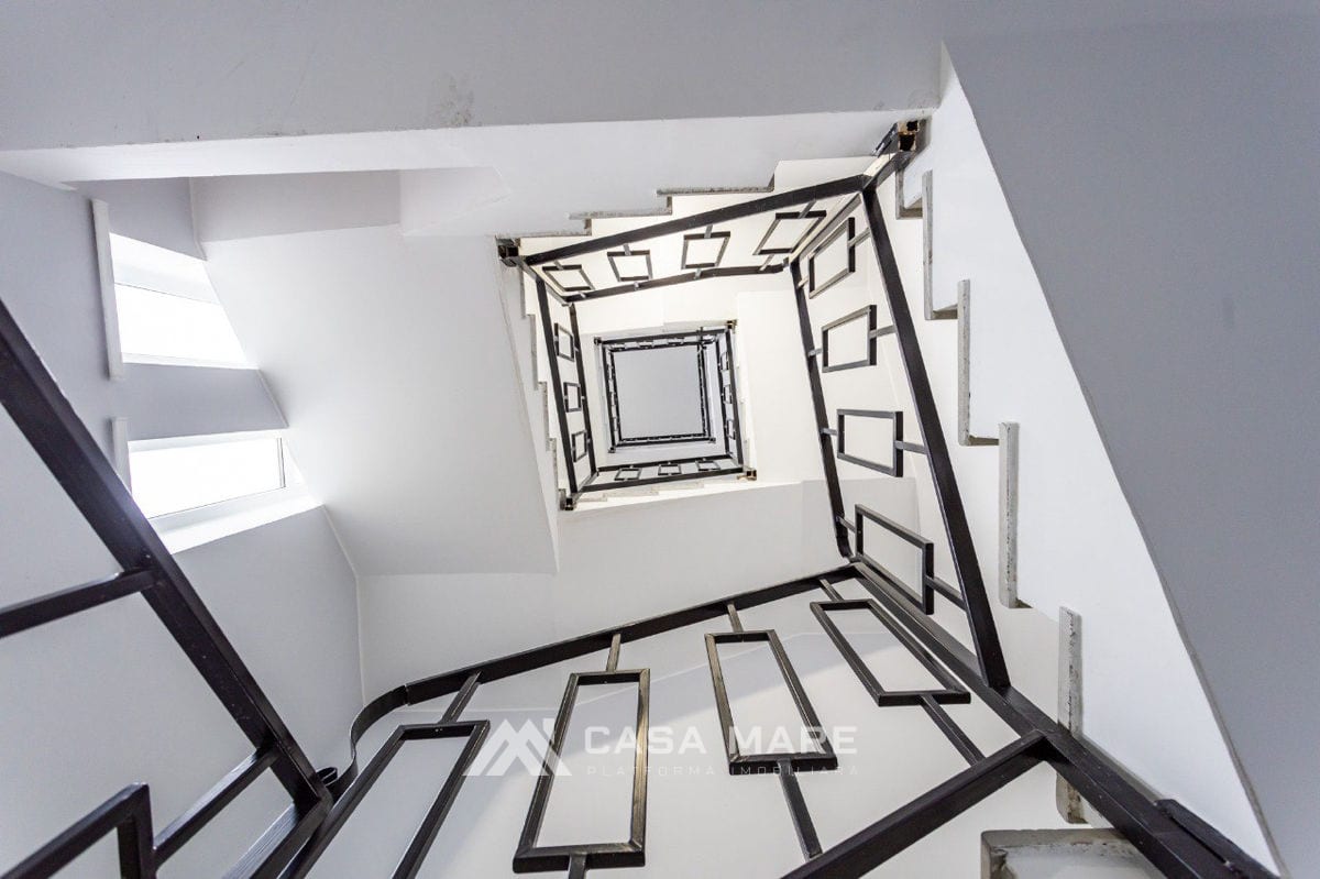 Apartament cu 3 camere, 90 m², Ciorescu 5