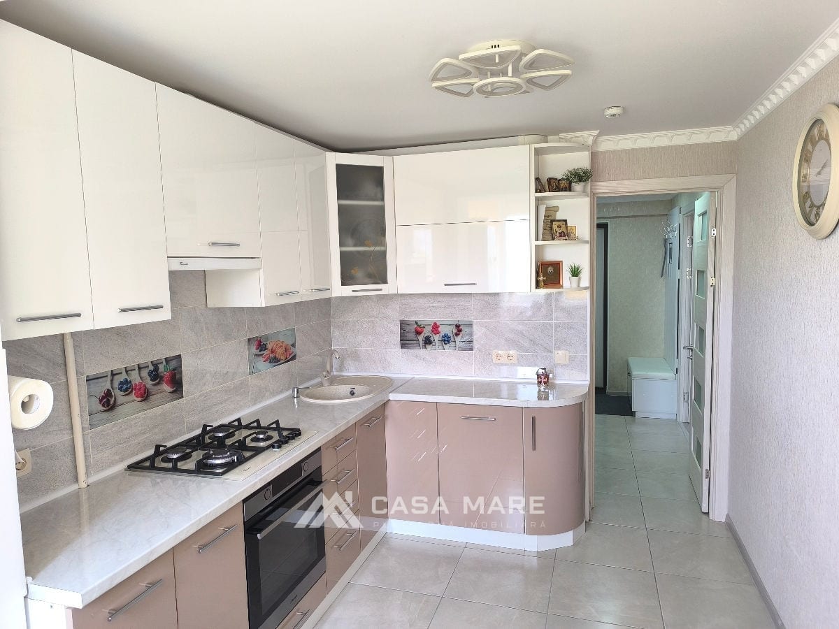 Apartament cu 2 camere, 54 m², Florești 2