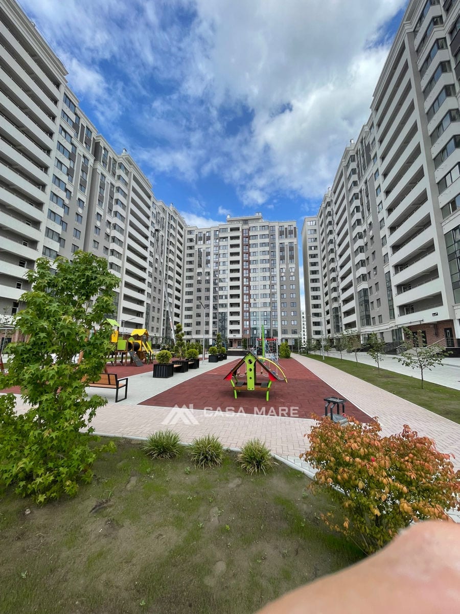 Apartament cu 2 camere, 78 m², Buiucani, Chișinău 1